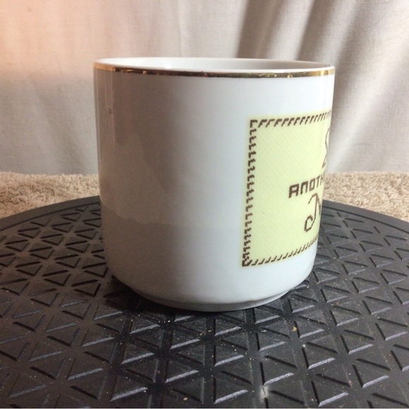 LOVE IS ANOTHER NAME FOR MOTHER Ceramic Coffee/Tea Mug White W/Yellow pre-owned - Picture 2 of 12